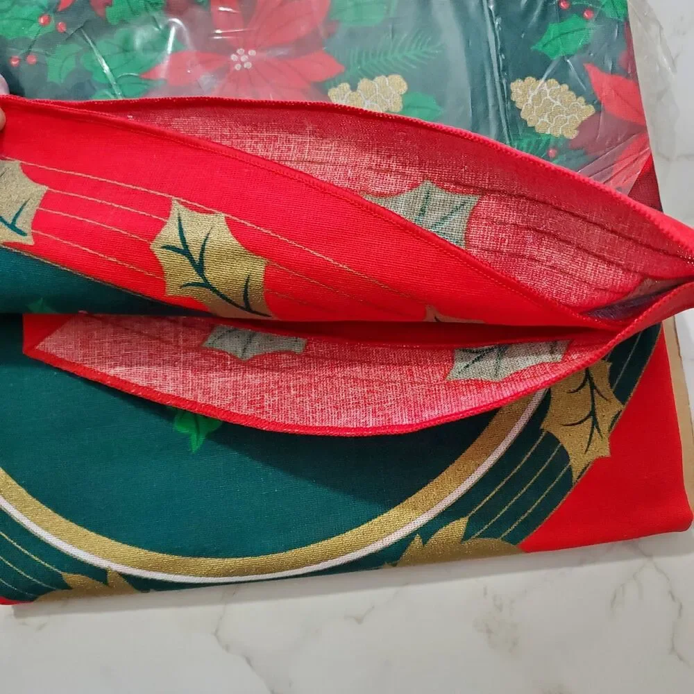 Bardwil Tablecloth Oval Royal Victorian Christmas Red Green Gold 84x60